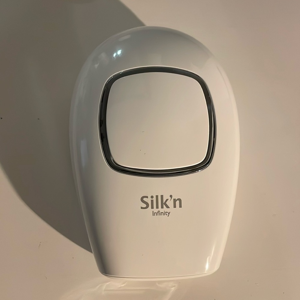 Used once! Silkn Infinity - At Home Permanent Hair Removal. Model H3102